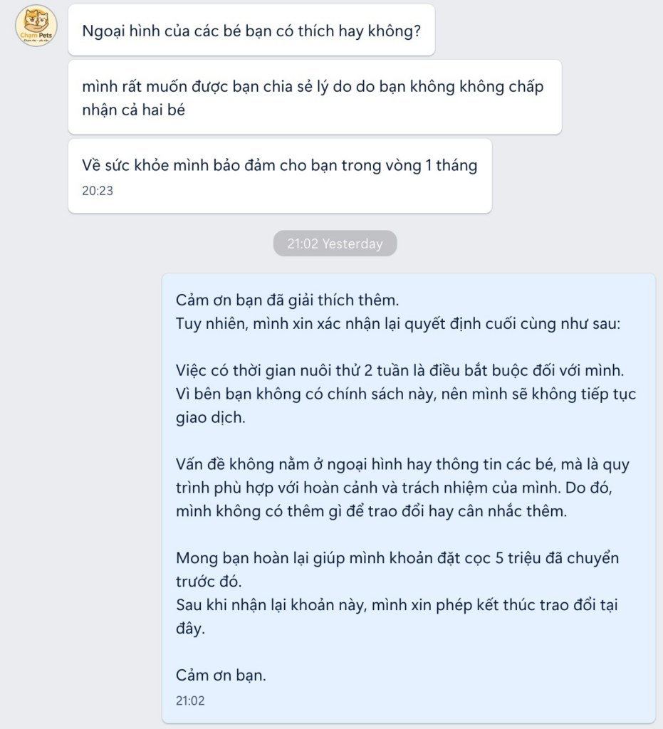 Chat messages offering health guarantees for the dogs instead of a trial period or time spent living with the animal. The author formally requests the return of the 5 million VND deposit and states the transaction should end.